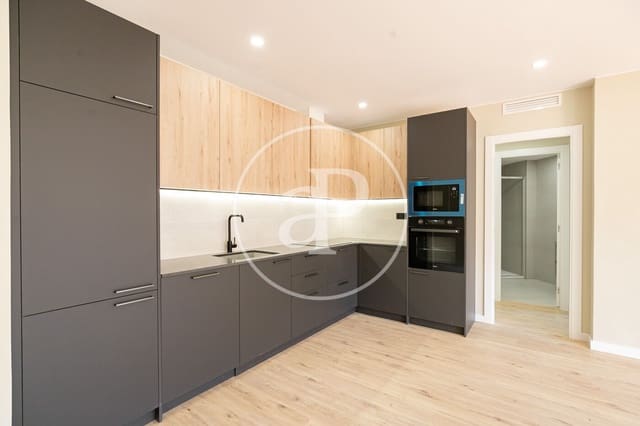 Apartamento de 3 habitaciones en Les Corts, Barcelona ciudad en venta - 665.000 € (Ref: 9450658)