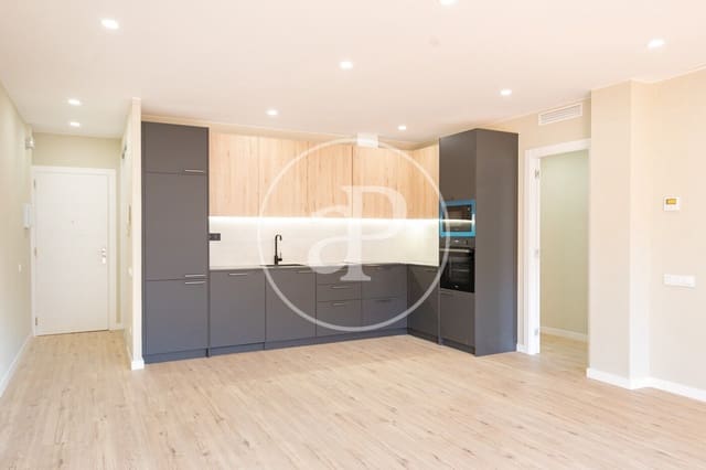 Apartamento de 3 habitaciones en Les Corts, Barcelona ciudad en venta - 665.000 € (Ref: 9450658)