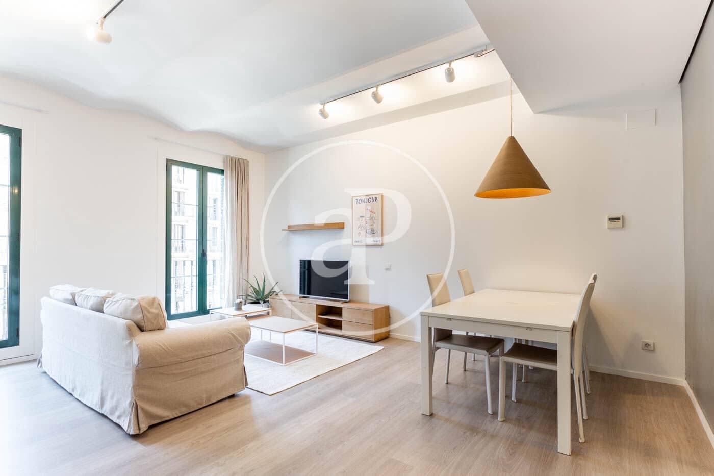 3 bedroom Apartment for rent in Barcelona city - € 2,500 (Ref: 9450659)