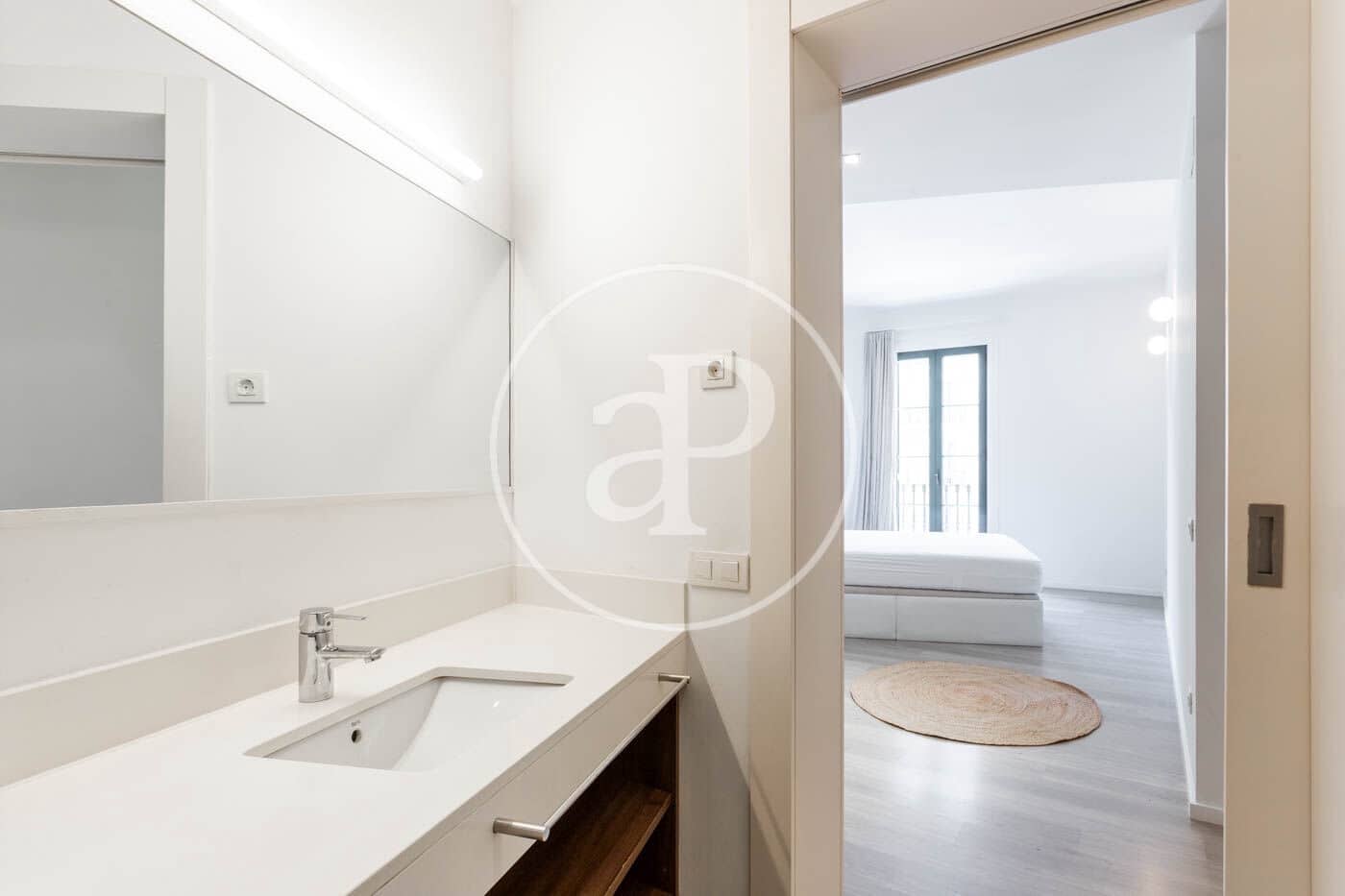 3 bedroom Apartment for rent in Barcelona city - € 2,500 (Ref: 9450659)