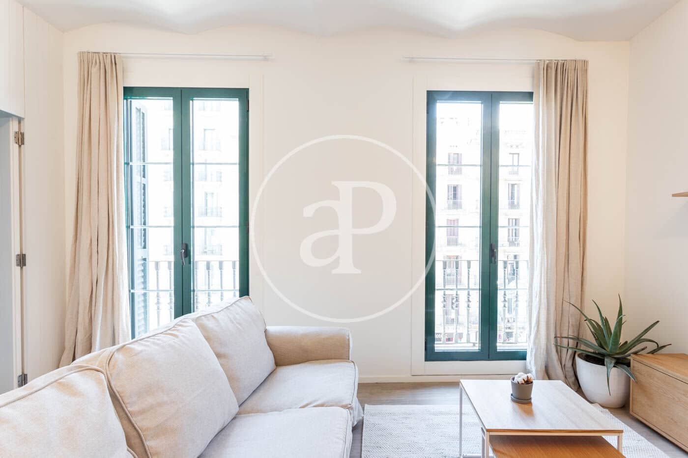 3 bedroom Apartment for rent in Barcelona city - € 2,500 (Ref: 9450659)