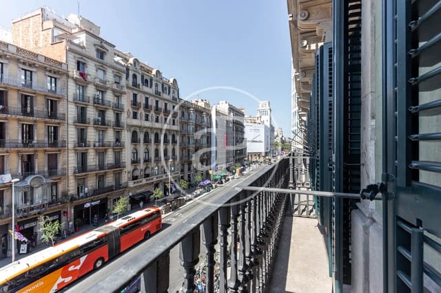 3 bedroom Apartment for rent in La Dreta de L'Eixample, Barcelona city - € 2,500 (Ref: 9450659)