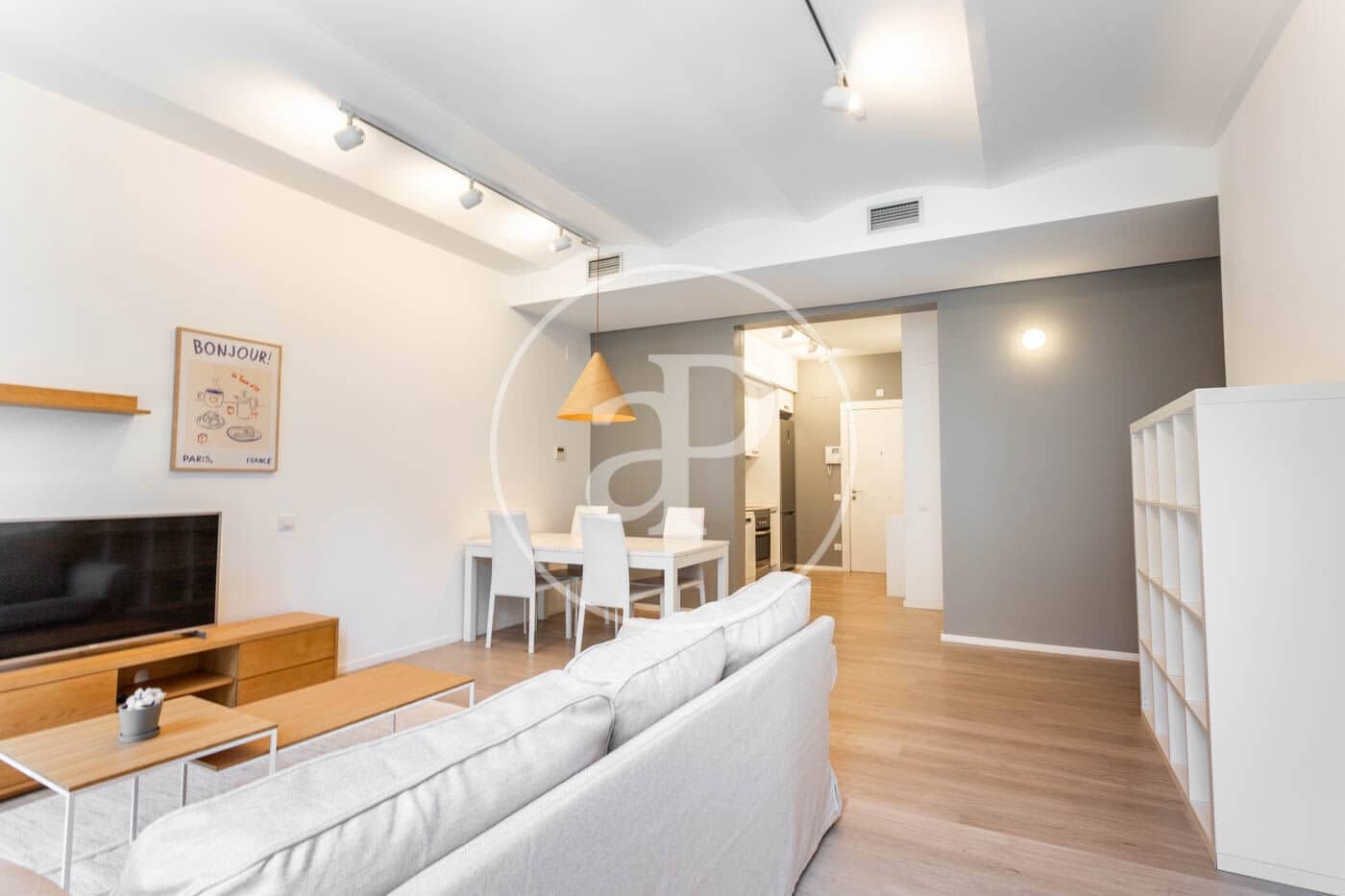 3 bedroom Apartment for rent in Barcelona city - € 2,500 (Ref: 9450659)