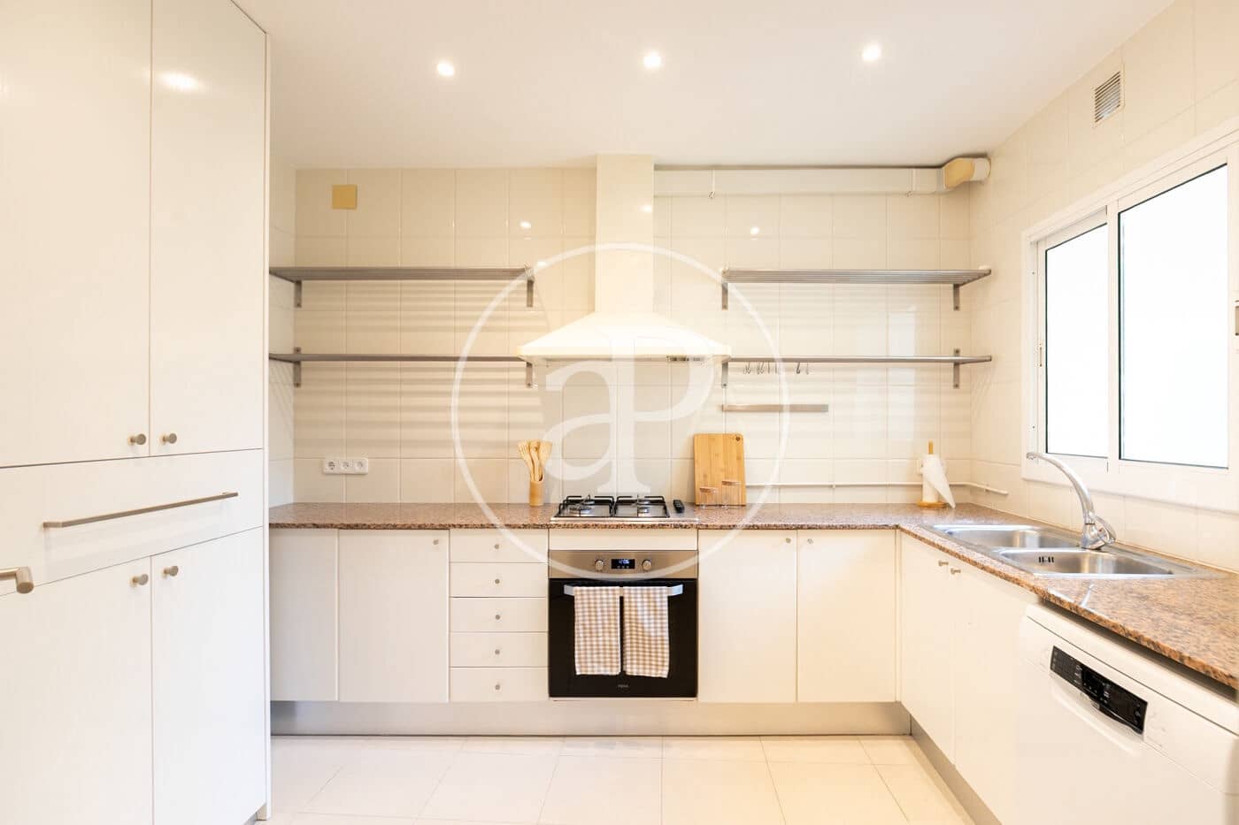 2 soveværelse Penthouse til leje i Barcelona by - € 3.500 (Ref: 9450660)