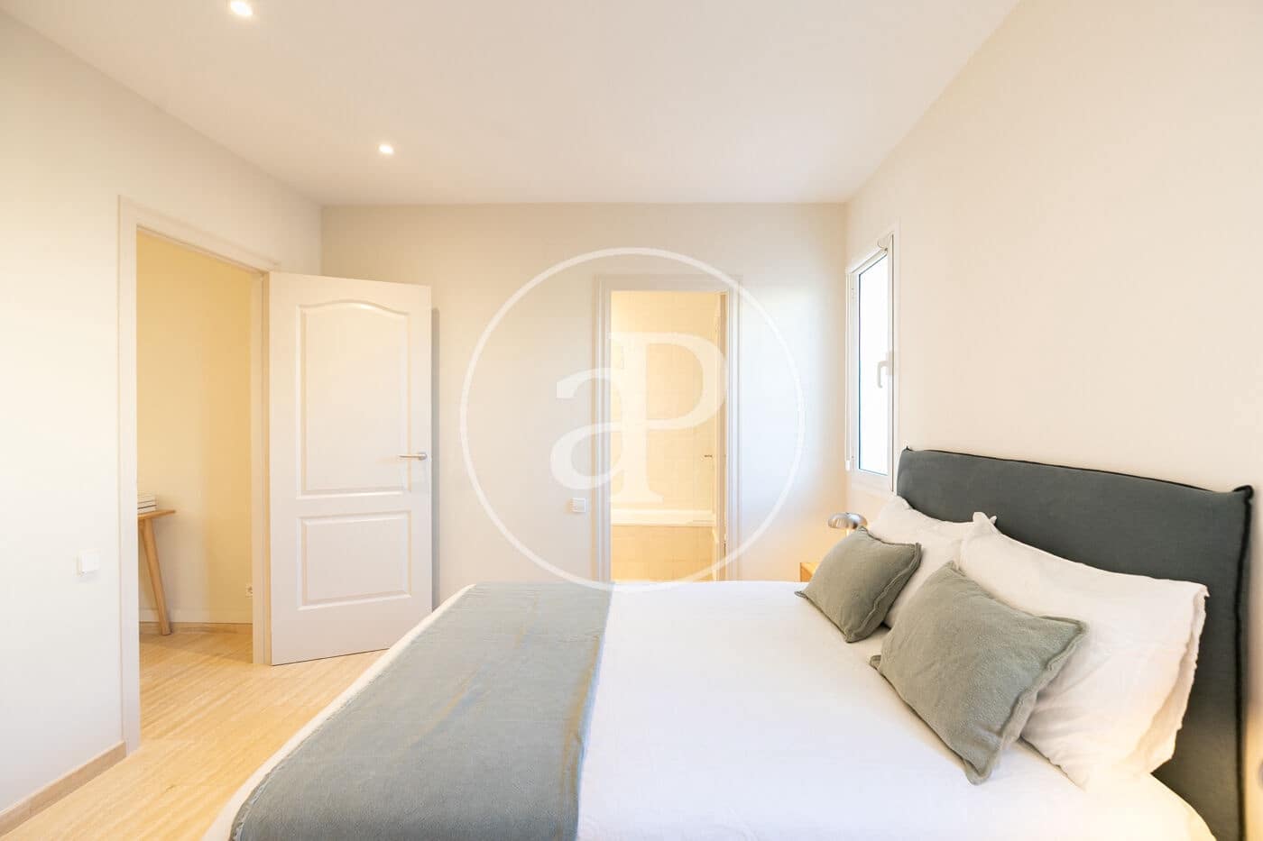 2 soveværelse Penthouse til leje i Barcelona by - € 3.500 (Ref: 9450660)