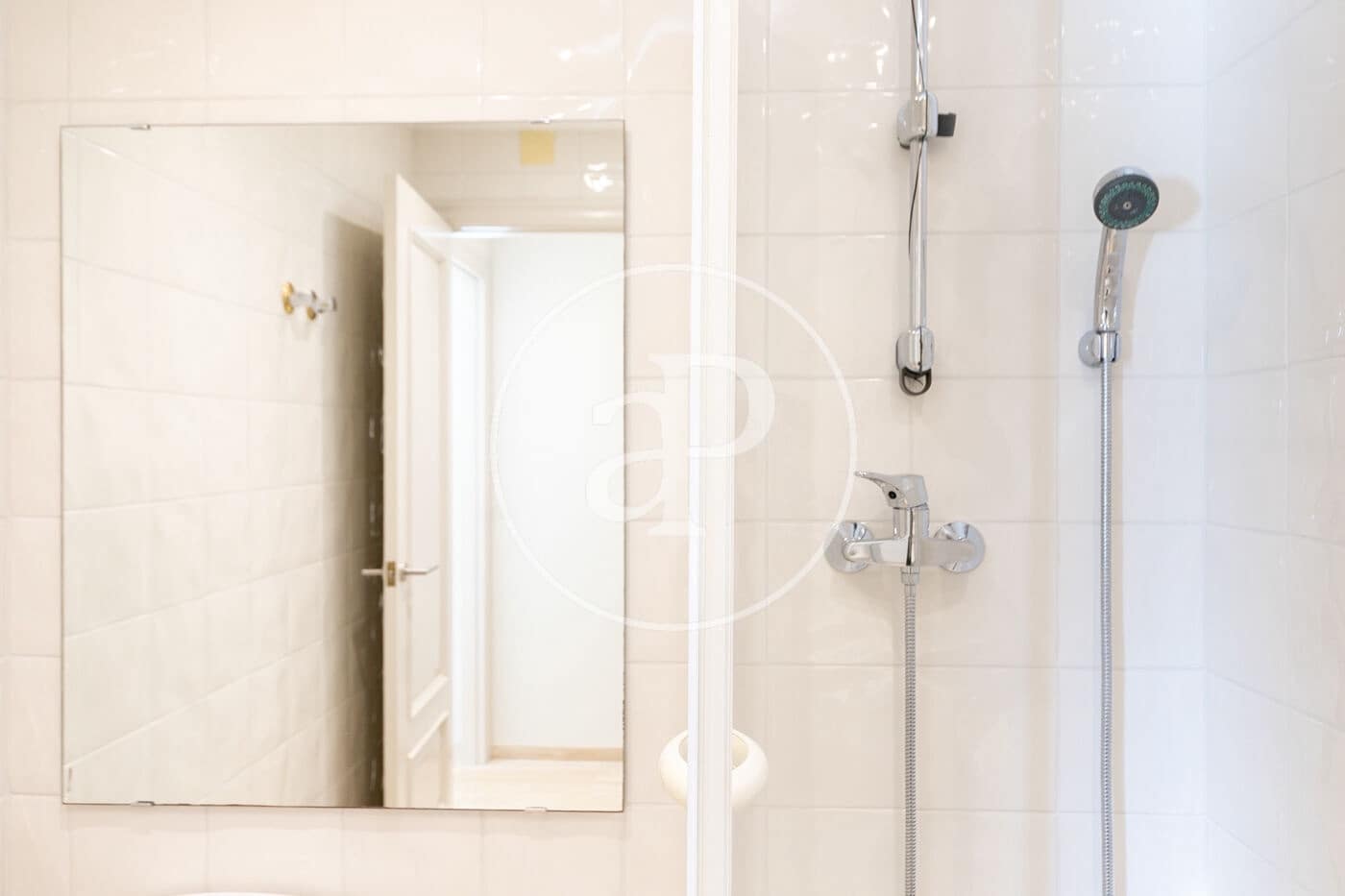 2 soveværelse Penthouse til leje i Barcelona by - € 3.500 (Ref: 9450660)