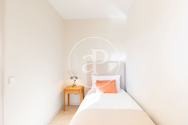 2 soverom Penthouse til leie i La Dreta de L'Eixample, Barcelona by - € 3 500 (Ref: 9450660)