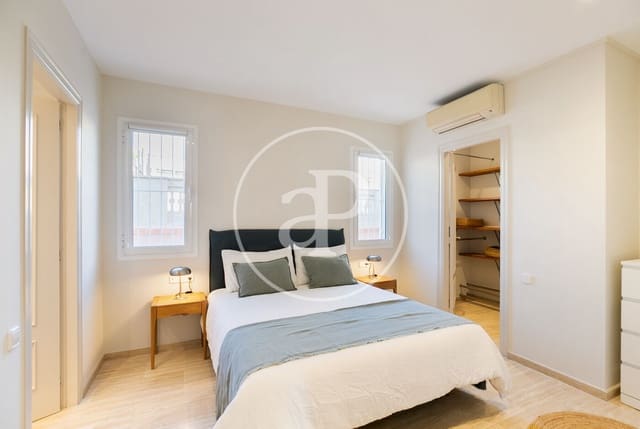 2 soverom Penthouse til leie i La Dreta de L'Eixample, Barcelona by - € 3 500 (Ref: 9450660)