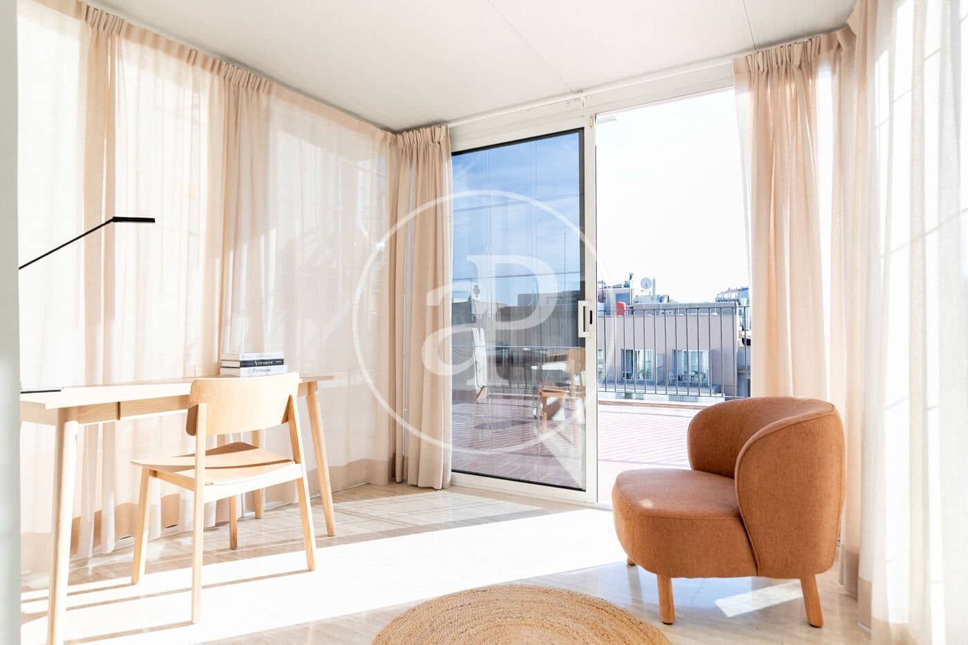 2 soveværelse Penthouse til leje i Barcelona by - € 3.500 (Ref: 9450660)