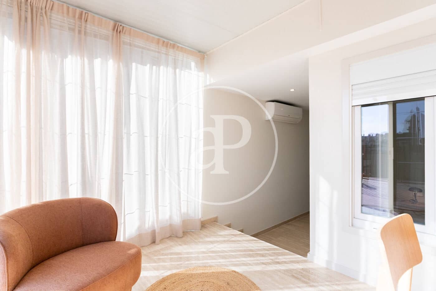 2 soveværelse Penthouse til leje i Barcelona by - € 3.500 (Ref: 9450660)