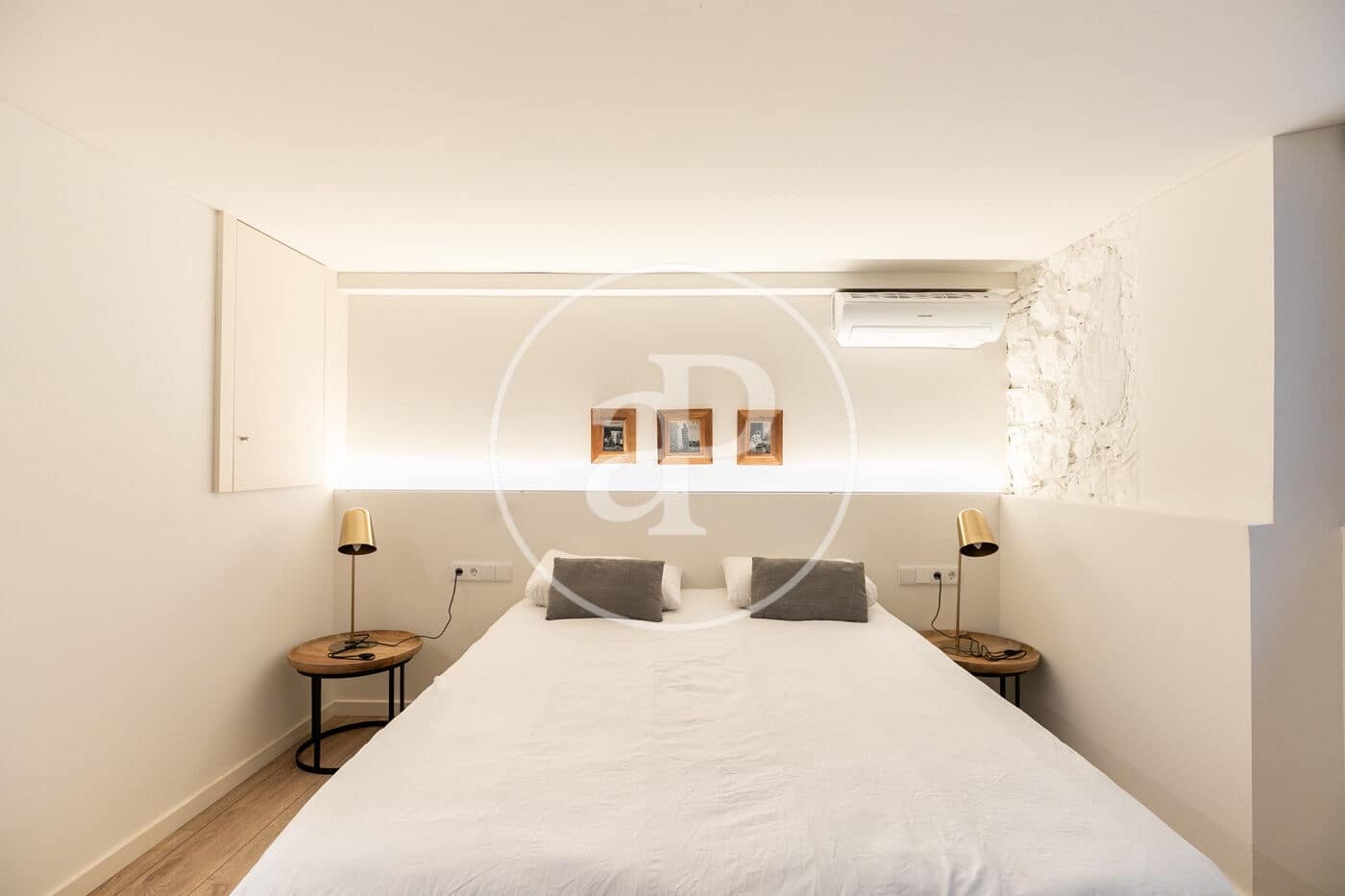 2 soveværelse Lejlighed til leje i Barcelona by med swimmingpool - € 1.900 (Ref: 9450661)