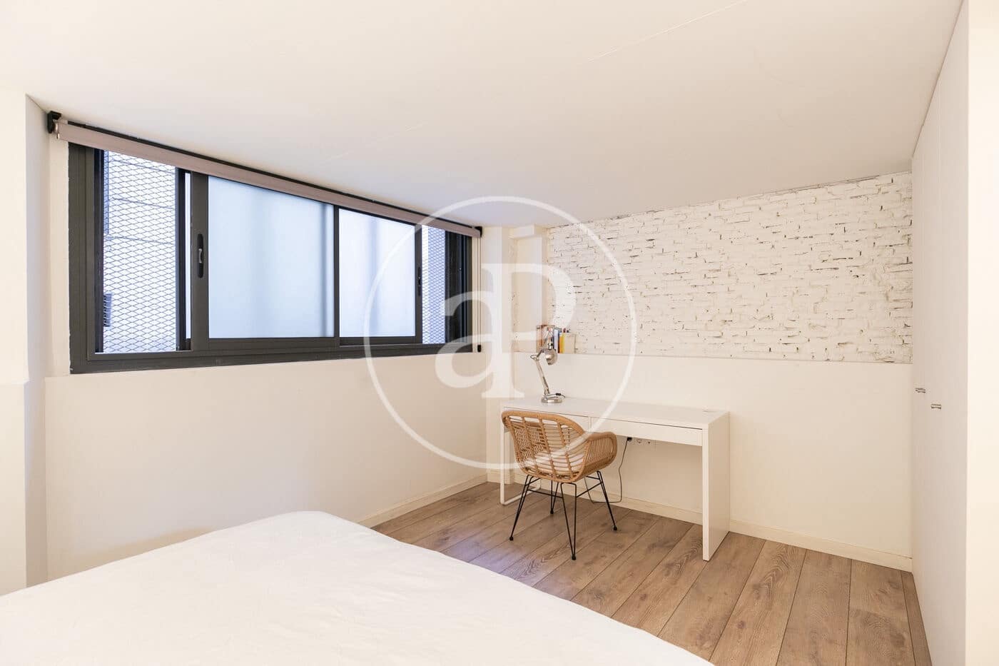 2 soveværelse Lejlighed til leje i Barcelona by med swimmingpool - € 1.900 (Ref: 9450661)