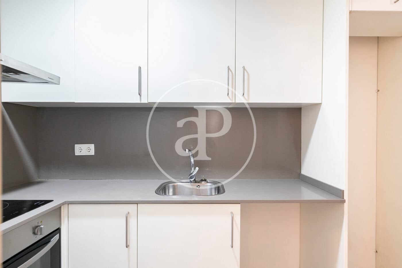 2 sypialnia Apartament na sprzedaż w Miasto Barcelona - 590 000 € (Ref: 9452102)