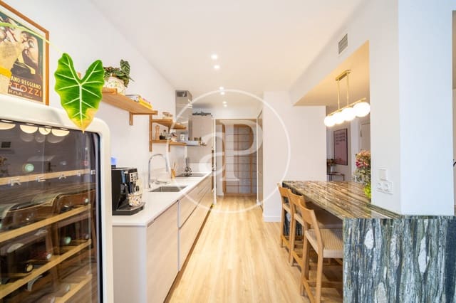 3 soveværelse Lejlighed til leje i Sant Antoni, Barcelona by - € 2.900 (Ref: 9452106)