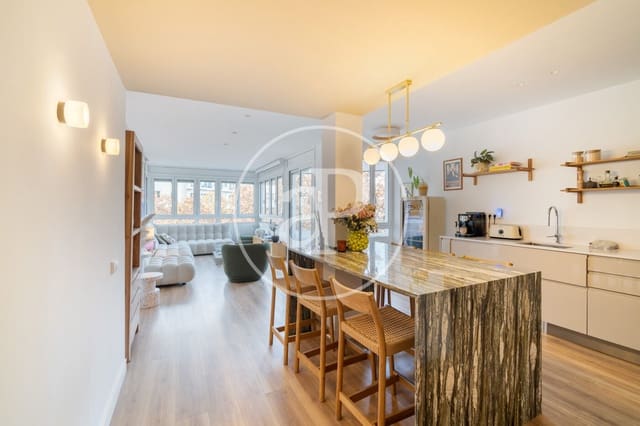 3 soveværelse Lejlighed til leje i Sant Antoni, Barcelona by - € 2.900 (Ref: 9452106)