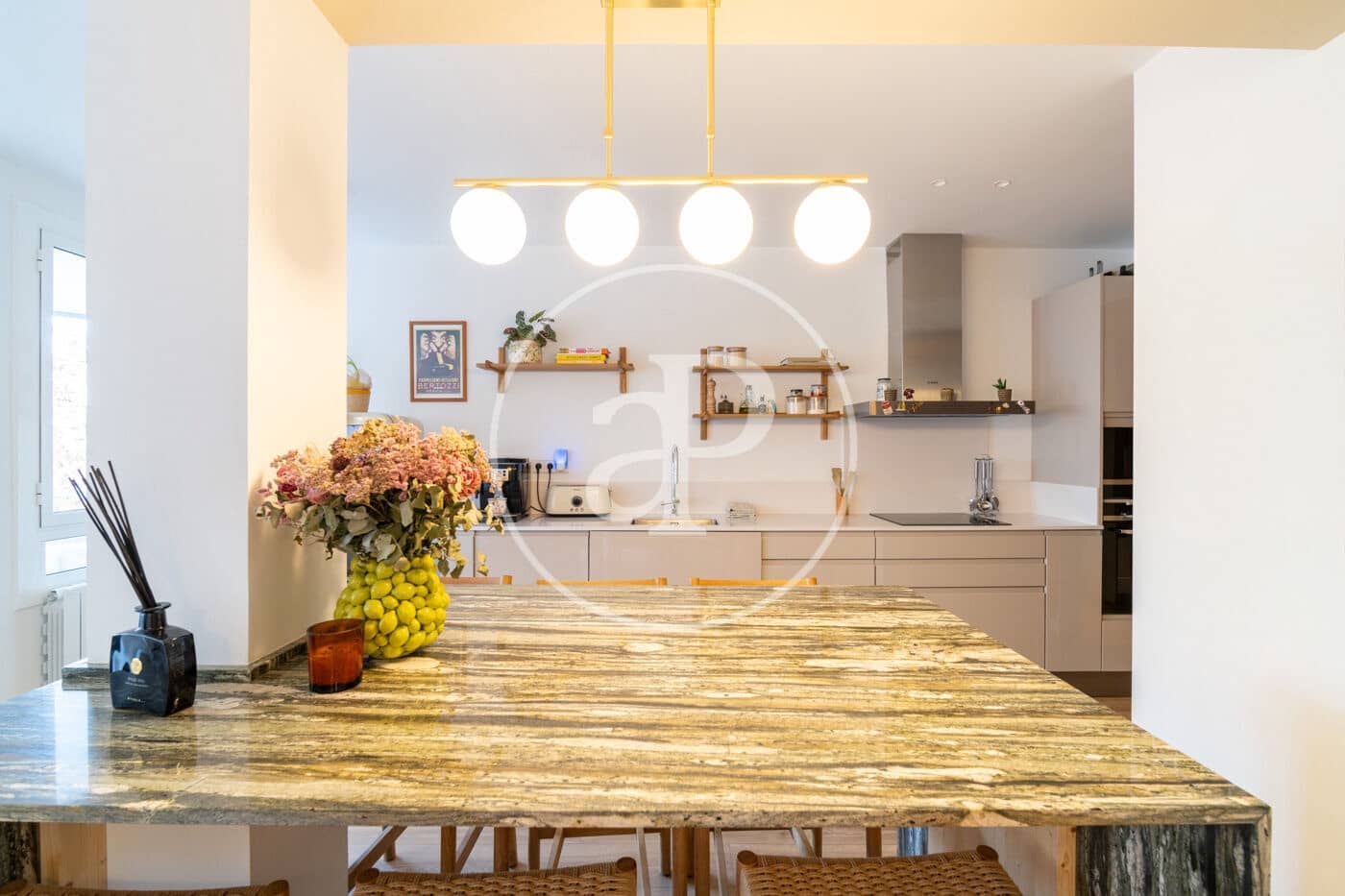 3 soveværelse Lejlighed til leje i Barcelona by - € 2.900 (Ref: 9452106)