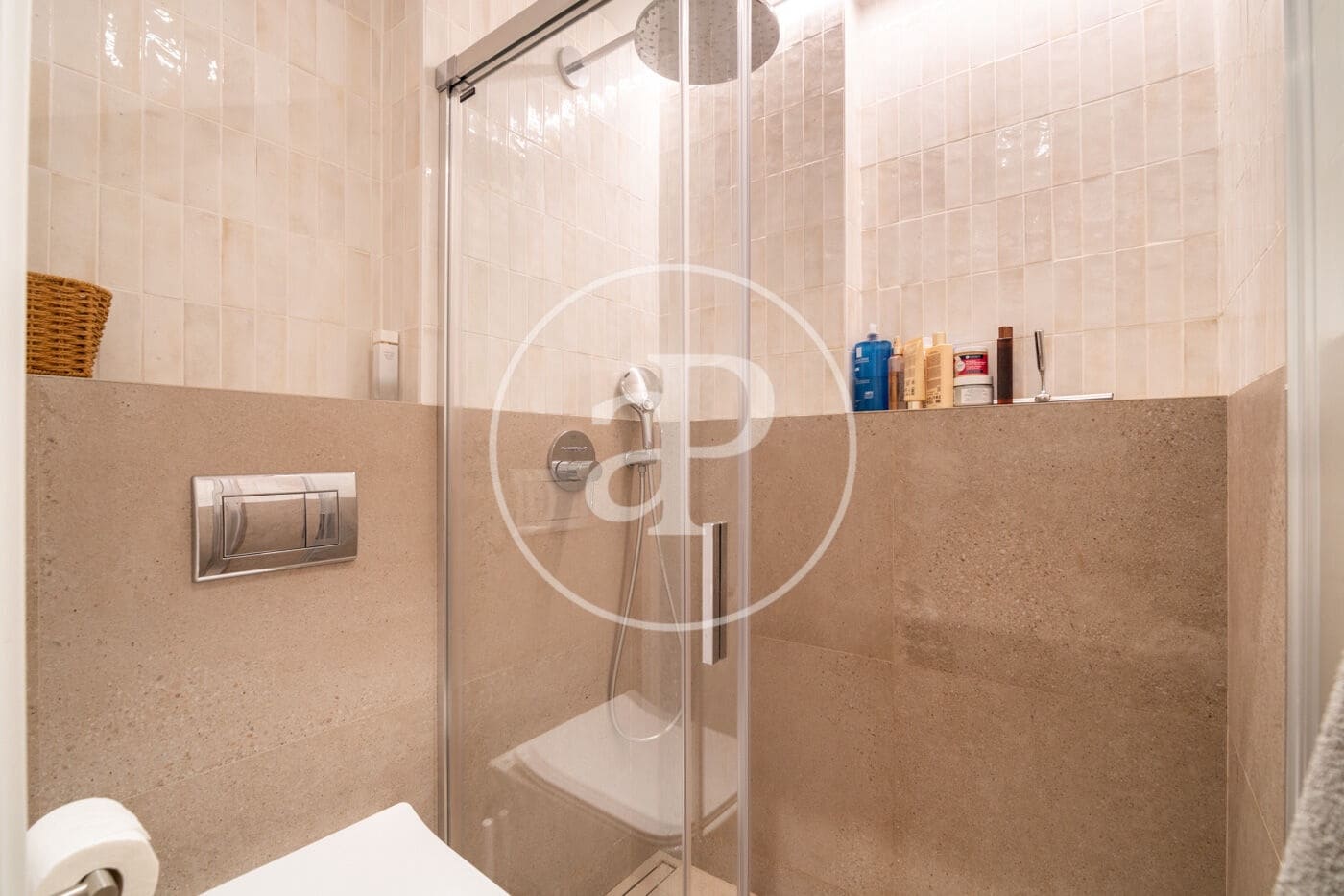 3 soveværelse Lejlighed til leje i Barcelona by - € 2.900 (Ref: 9452106)