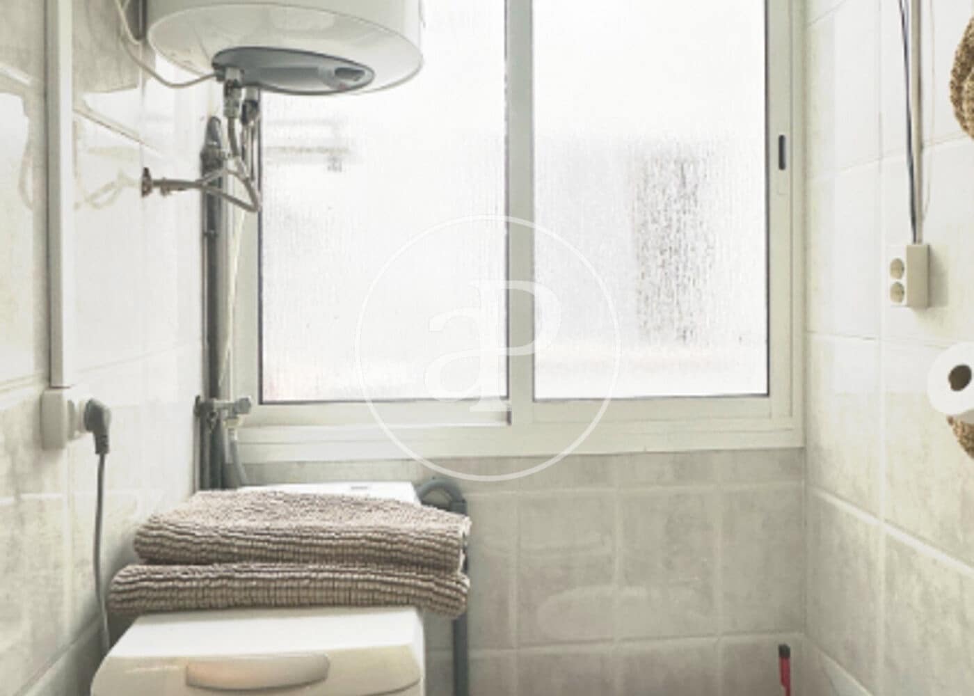 2 slaapkamer Appartement te huur in L'Hospitalet de Llobregat - € 1.950 (Ref: 9452108)