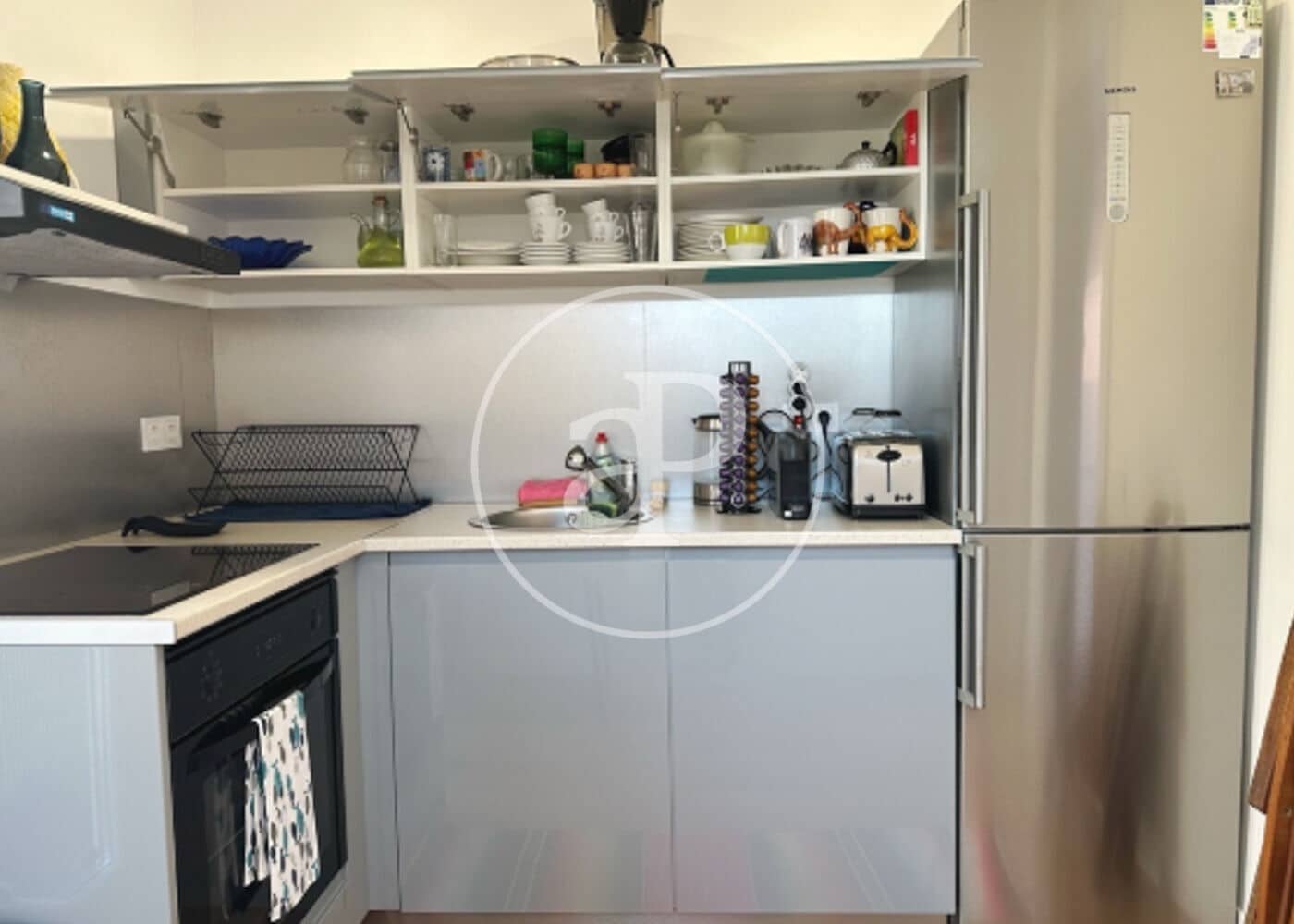 2 slaapkamer Appartement te huur in L'Hospitalet de Llobregat - € 1.950 (Ref: 9452109)