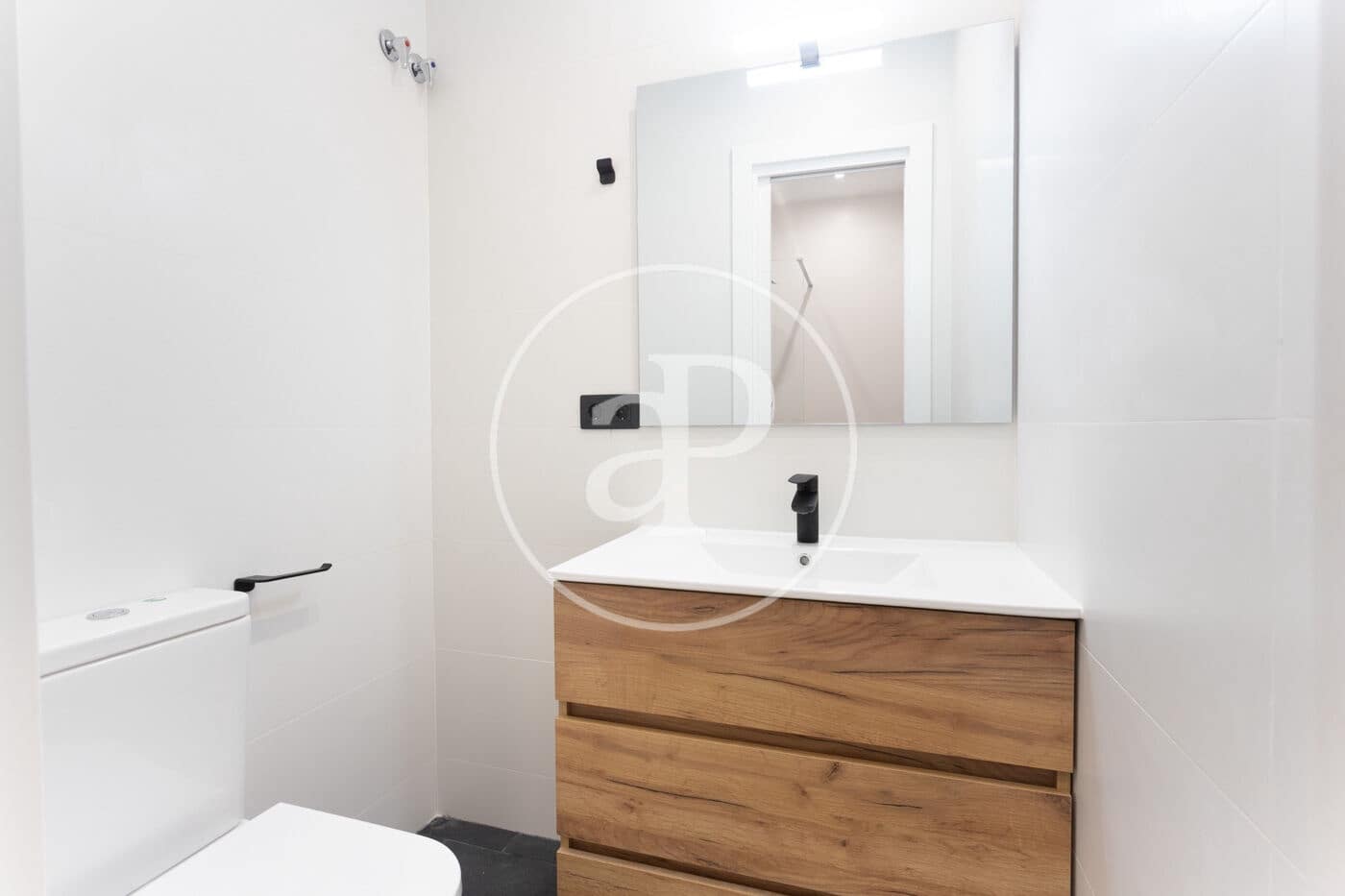 1 makuuhuone Huoneisto vuokrattavana paikassa Barcelona kaupunki - 1 600 € (Ref: 9452111)