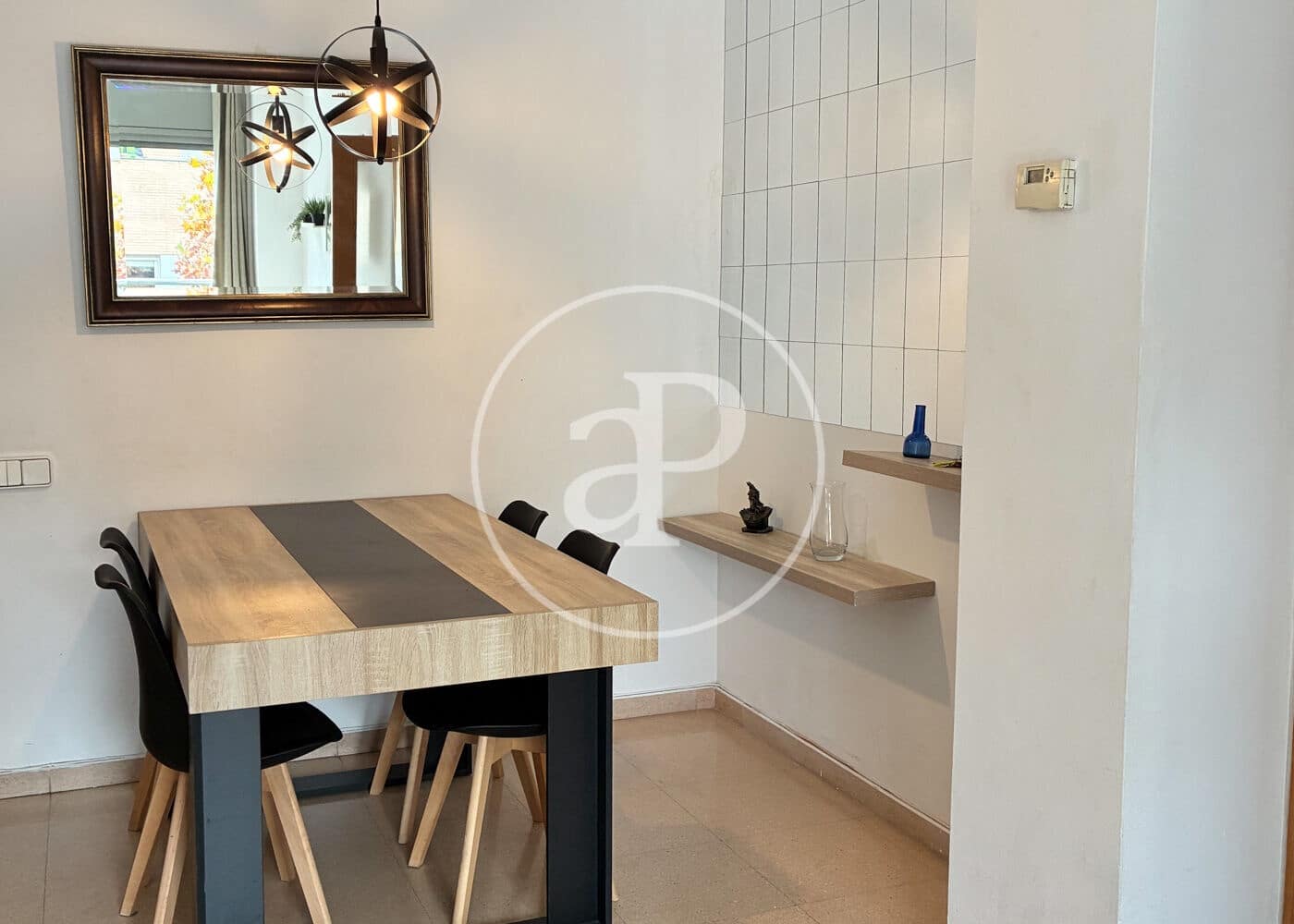 3 soveværelse Lejlighed til leje i Barcelona by - € 1.837 (Ref: 9452112)