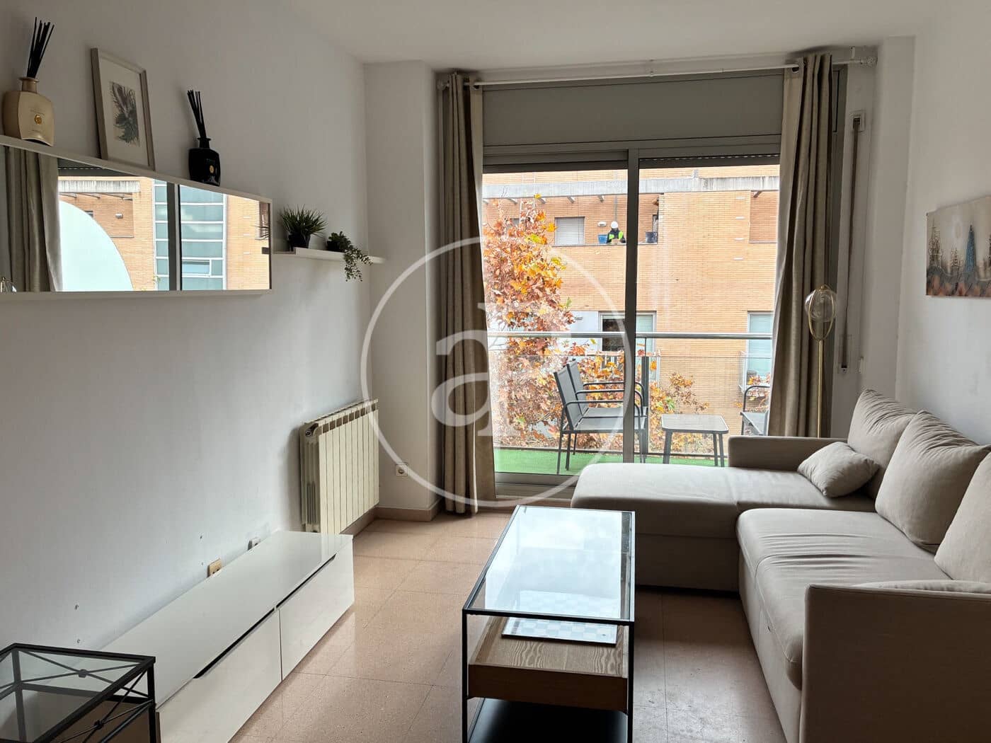 3 soveværelse Lejlighed til leje i Barcelona by - € 1.837 (Ref: 9452112)