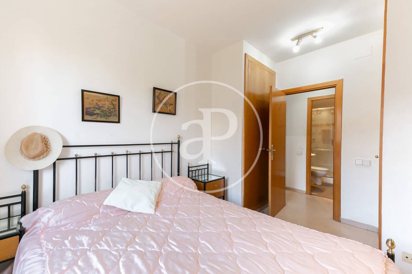 3 soveværelse Lejlighed til leje i Barcelona by - € 1.837 (Ref: 9452112)