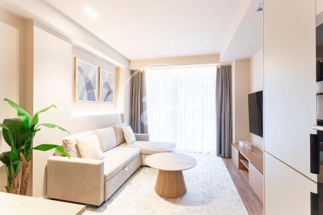 3 quarto Apartamento para arrendar em L'Antiga Esquerra de L'Eixample, Barcelona cidade - 3 300 € (Ref: 9452113)