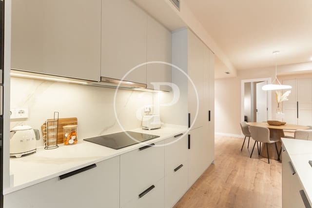 3 quarto Apartamento para arrendar em L'Antiga Esquerra de L'Eixample, Barcelona cidade - 3 300 € (Ref: 9452113)