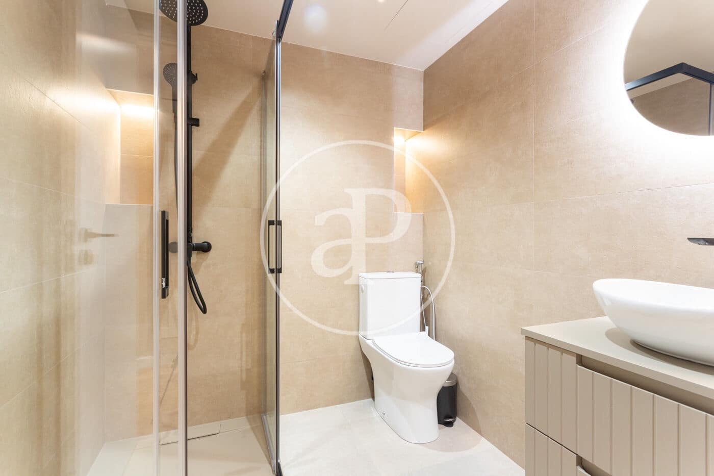 3 makuuhuone Huoneisto vuokrattavana paikassa Barcelona kaupunki - 3 300 € (Ref: 9452113)