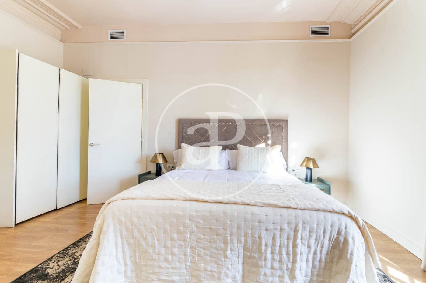 2 Zimmer Apartment zu vermieten in Barcelona Stadt - 2.700 € (Ref: 9452115)