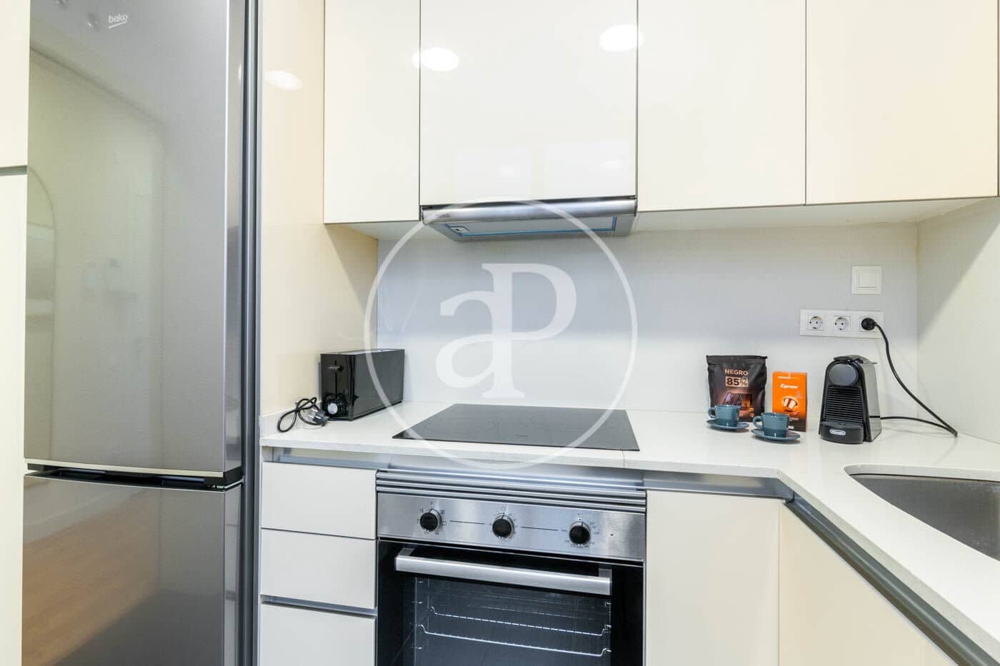 2 Zimmer Apartment zu vermieten in Barcelona Stadt - 2.700 € (Ref: 9452115)