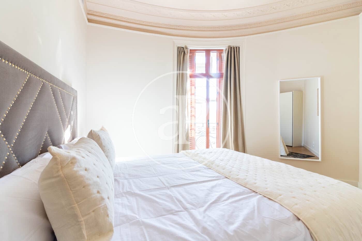 2 Zimmer Apartment zu vermieten in Barcelona Stadt - 2.700 € (Ref: 9452115)