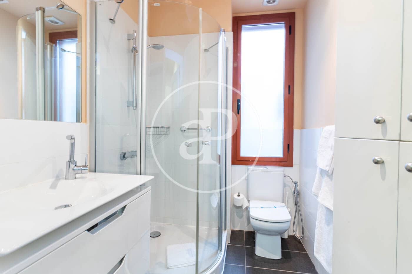 2 Zimmer Apartment zu vermieten in Barcelona Stadt - 2.700 € (Ref: 9452115)