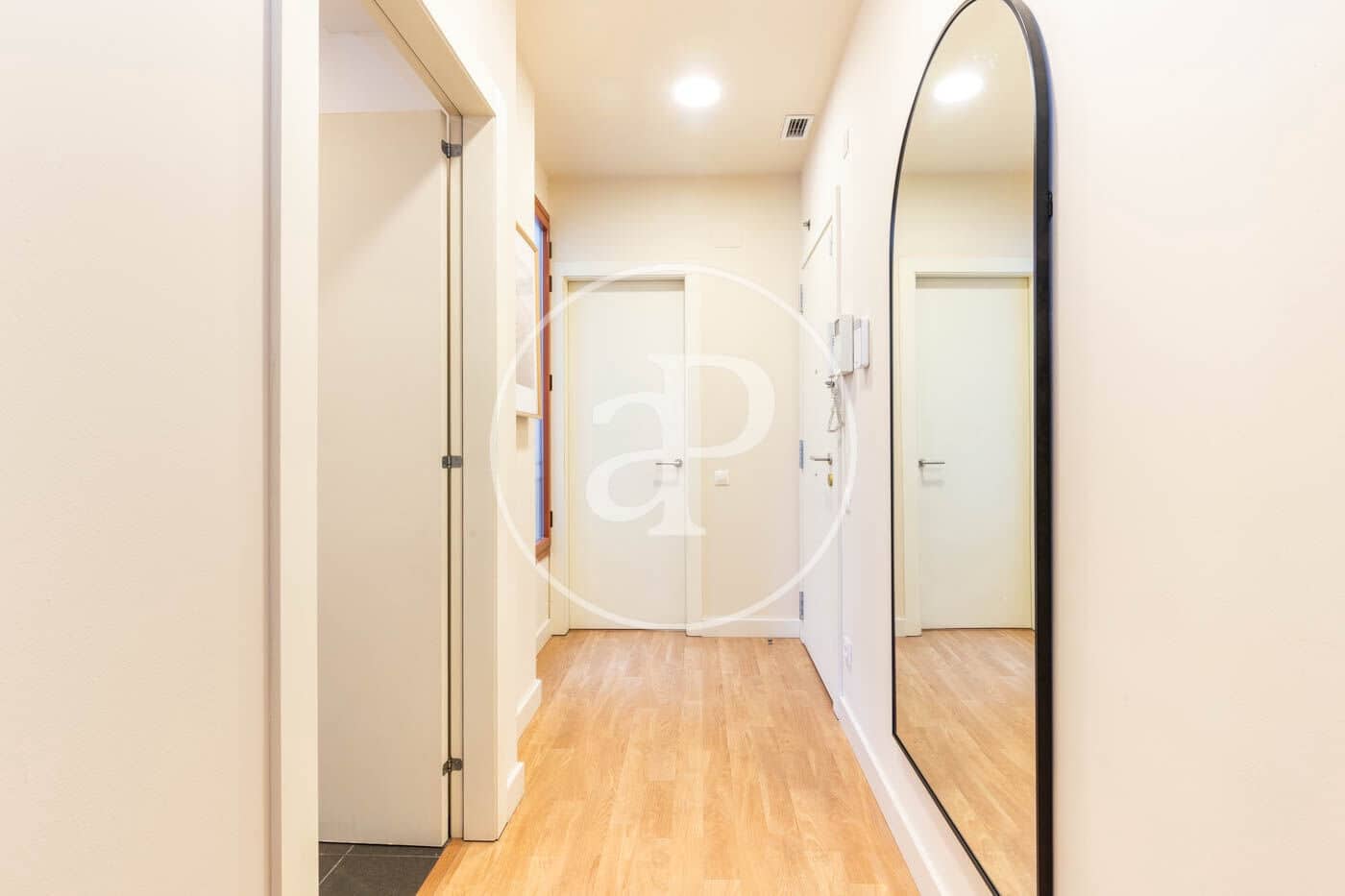 2 Zimmer Apartment zu vermieten in Barcelona Stadt - 2.700 € (Ref: 9452115)