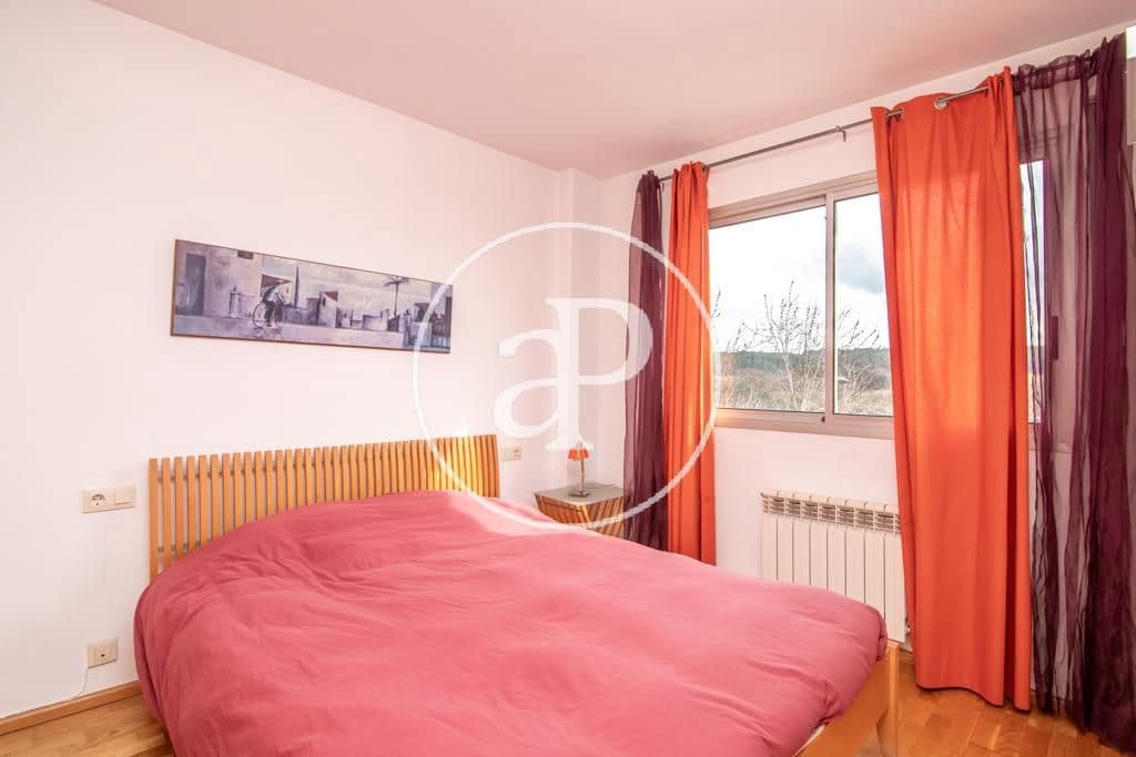 3 sypialnia Apartament do wynajęcia w Sant Cugat del Valles z basenem - 1 850 € (Ref: 9456236)