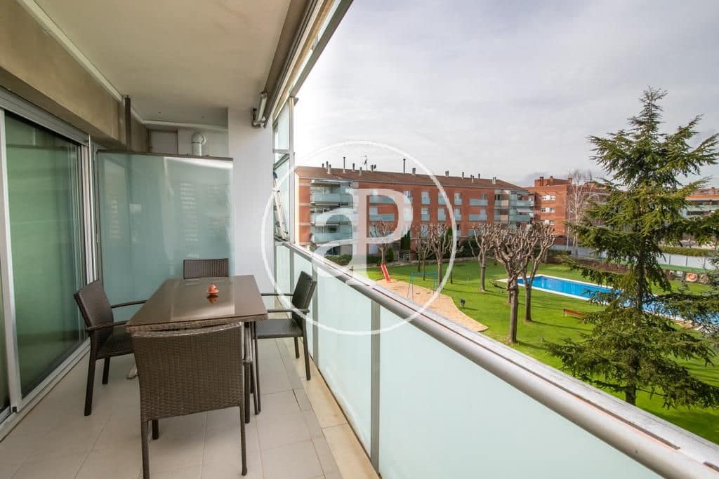 3 sypialnia Apartament do wynajęcia w Sant Cugat del Valles z basenem - 1 850 € (Ref: 9456236)
