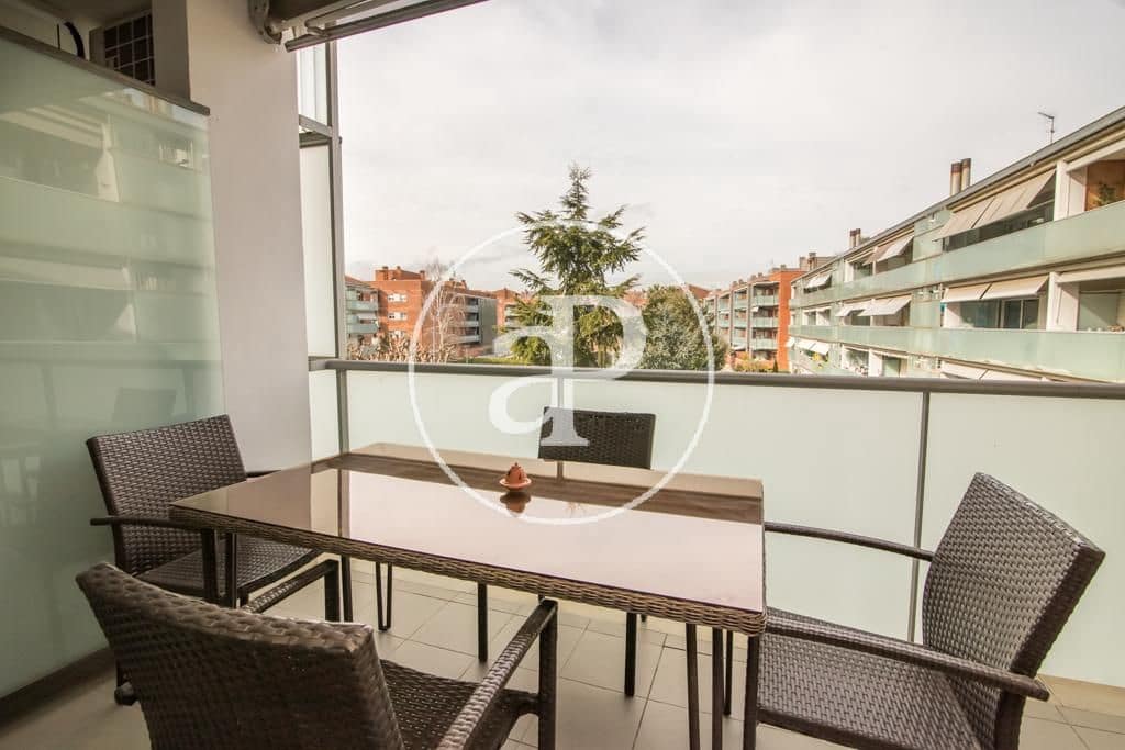 3 sypialnia Apartament do wynajęcia w Sant Cugat del Valles z basenem - 1 850 € (Ref: 9456236)