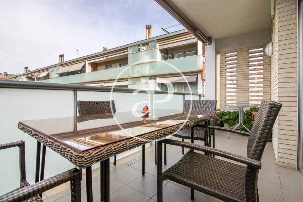 3 sypialnia Apartament do wynajęcia w Sant Cugat del Valles z basenem - 1 850 € (Ref: 9456236)