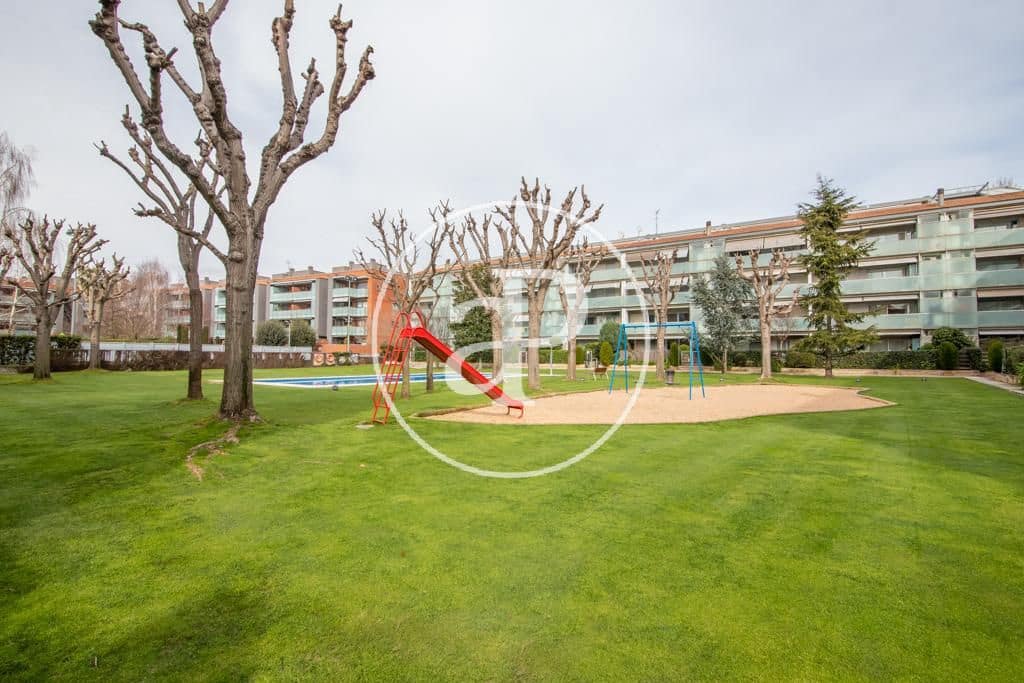 3 sypialnia Apartament do wynajęcia w Sant Cugat del Valles z basenem - 1 850 € (Ref: 9456236)