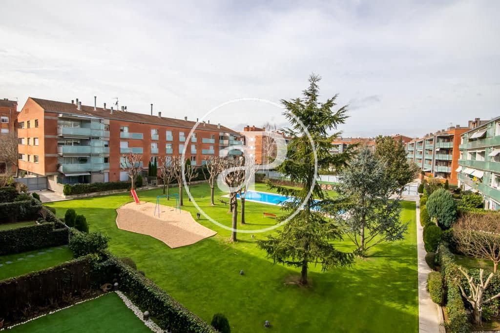 3 sypialnia Apartament do wynajęcia w Sant Cugat del Valles z basenem - 1 850 € (Ref: 9456236)