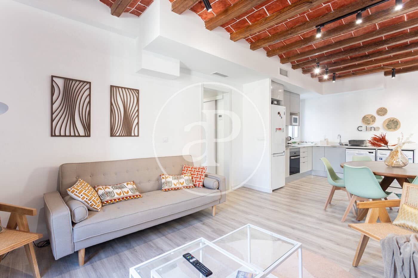 3 slaapkamer Appartement te huur in Barcelona stad - € 2.400 (Ref: 9456238)