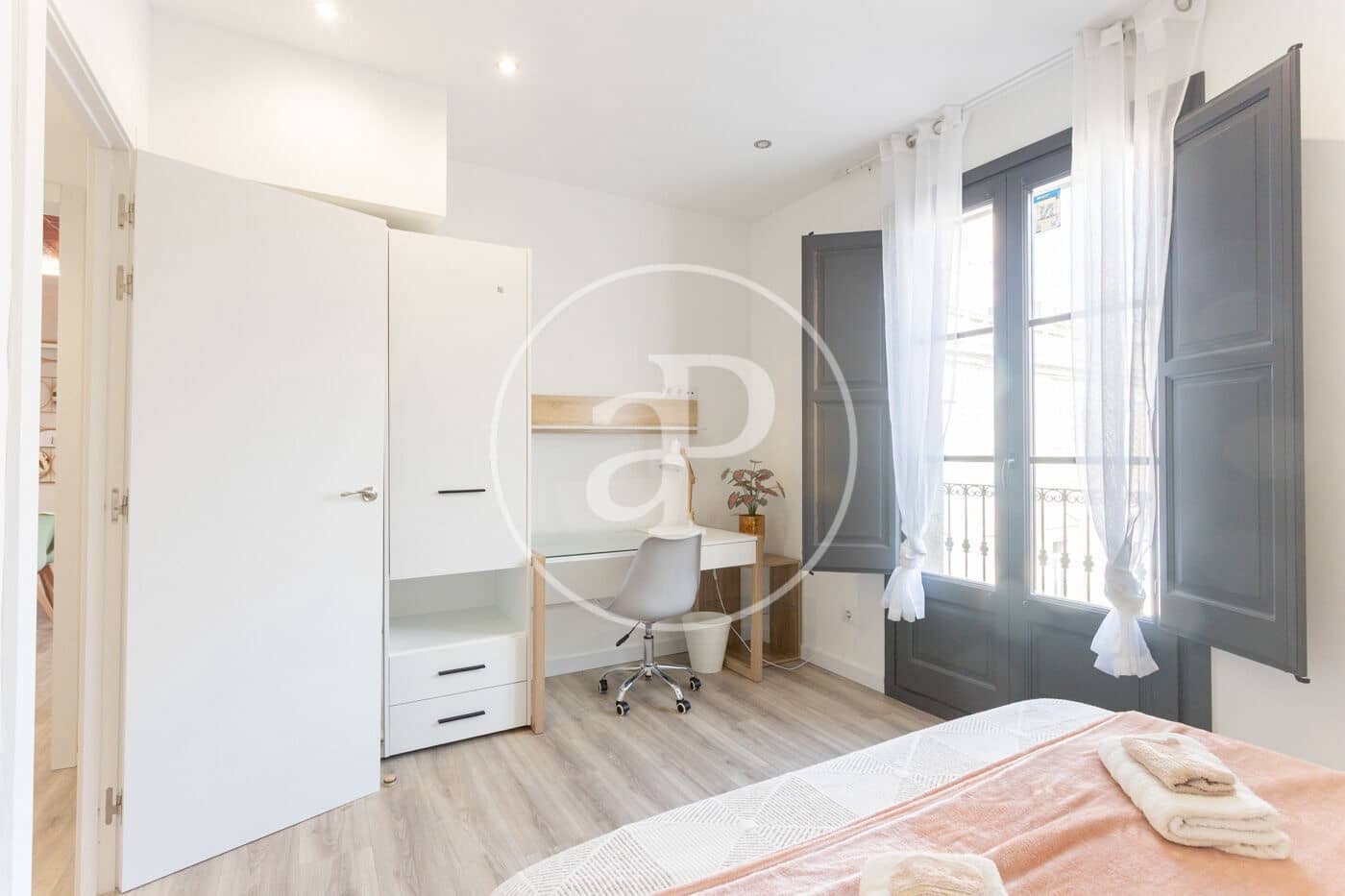 3 slaapkamer Appartement te huur in Barcelona stad - € 2.400 (Ref: 9456238)