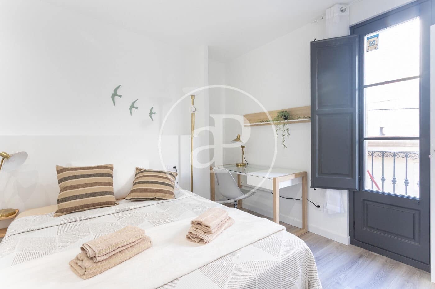 3 slaapkamer Appartement te huur in Barcelona stad - € 2.400 (Ref: 9456238)