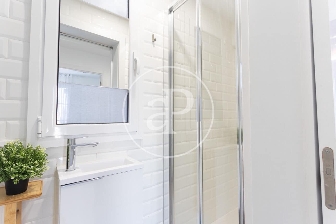 3 slaapkamer Appartement te huur in Barcelona stad - € 2.400 (Ref: 9456238)