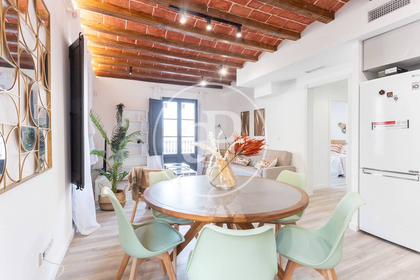 3 slaapkamer Appartement te huur in Barcelona stad - € 2.400 (Ref: 9456238)