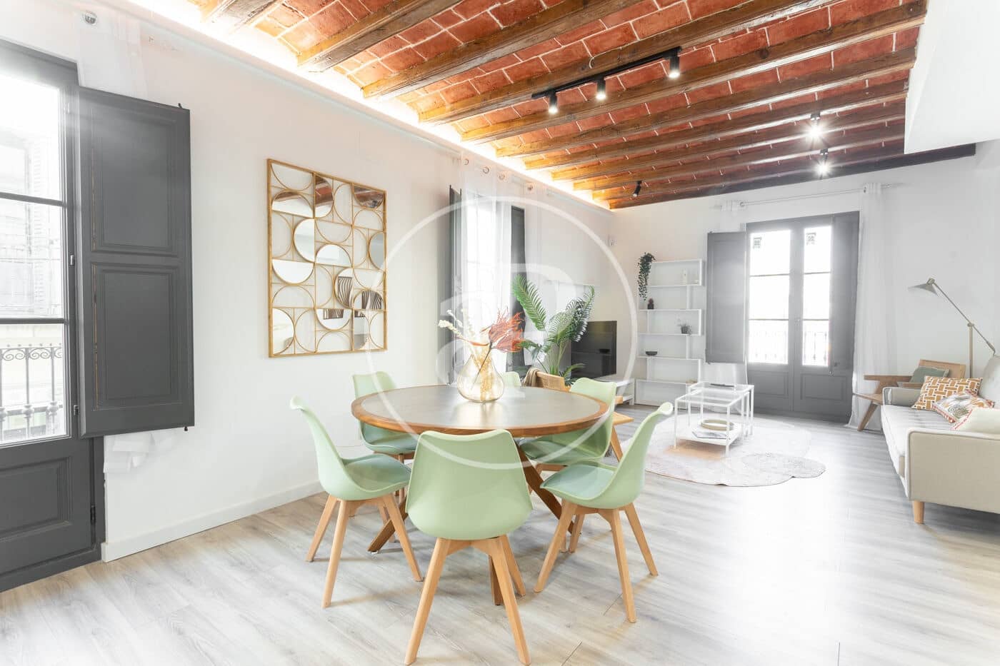 3 slaapkamer Appartement te huur in Barcelona stad - € 2.400 (Ref: 9456238)