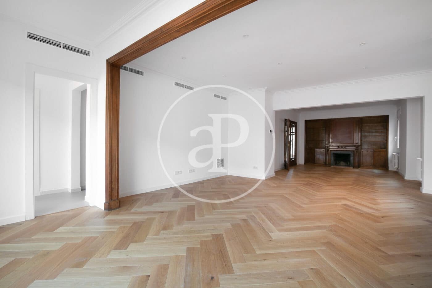 4 sovrum Lägenhet att hyra i Barcelona stad - 4 200 € (Ref: 9456239)