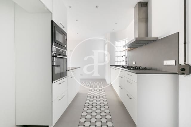 4 sovrum Lägenhet att hyra i Sant Gervasi - La Bonanova, Barcelona stad - 4 200 € (Ref: 9456239)