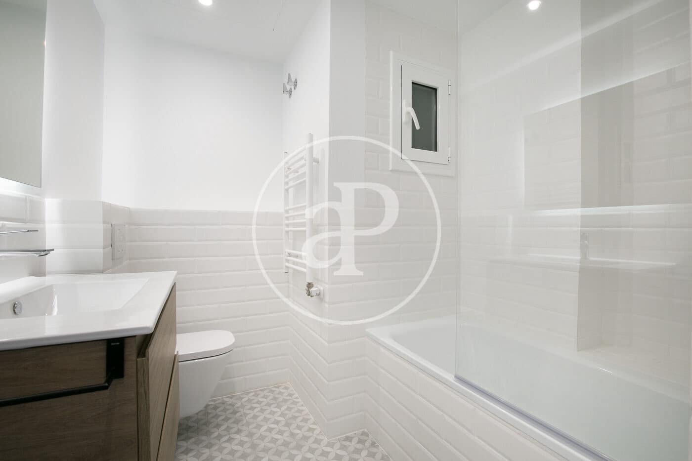 4 sovrum Lägenhet att hyra i Barcelona stad - 4 200 € (Ref: 9456239)